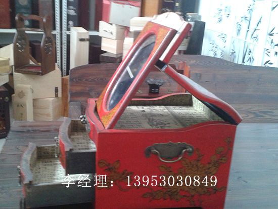 點(diǎn)擊查看詳細(xì)信息<br>標(biāo)題：首飾盒側(cè)面 閱讀次數(shù)：3114