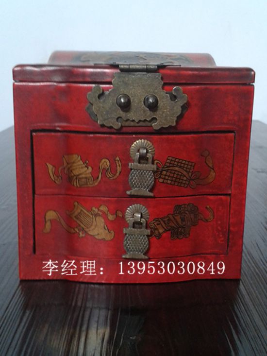 點(diǎn)擊查看詳細(xì)信息<br>標(biāo)題：首飾盒  閱讀次數(shù)：3251