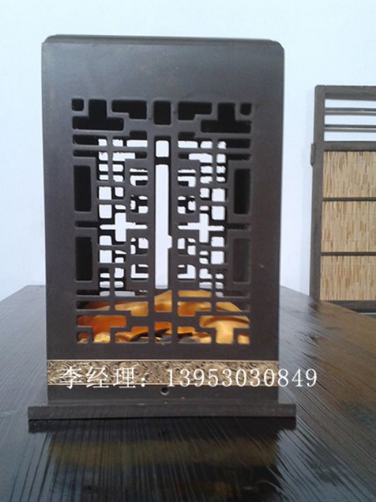 點(diǎn)擊查看詳細(xì)信息<br>標(biāo)題：白酒木盒 閱讀次數(shù)：3020
