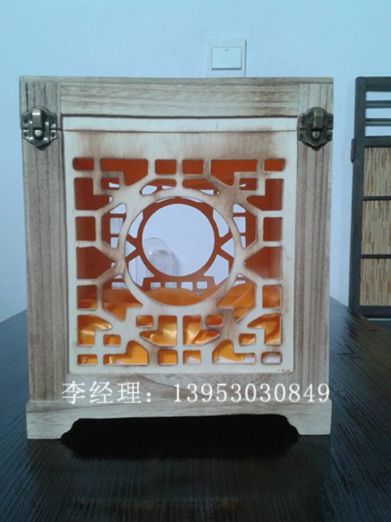 點(diǎn)擊查看詳細(xì)信息<br>標(biāo)題：白酒木盒01 閱讀次數(shù)：3934