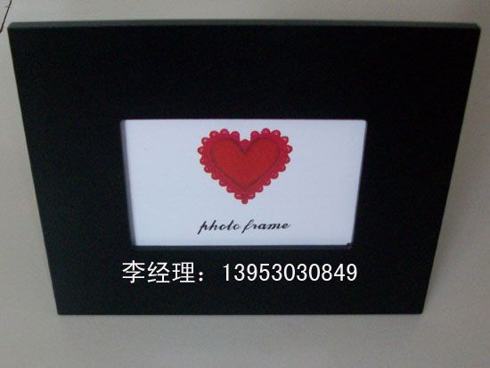點(diǎn)擊查看詳細(xì)信息<br>標(biāo)題：相框004 閱讀次數(shù)：3384