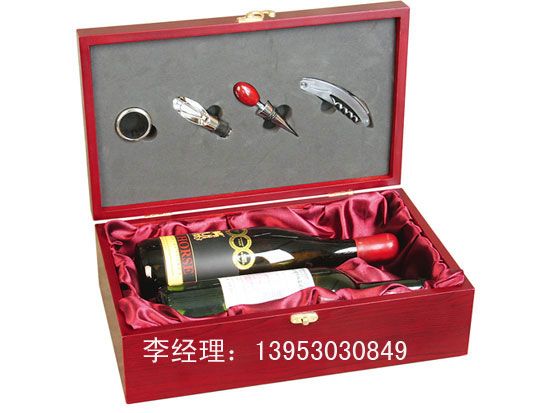 點(diǎn)擊查看詳細(xì)信息<br>標(biāo)題：木制紅酒盒010 閱讀次數(shù)：2560