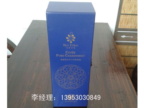 點(diǎn)擊查看詳細(xì)信息<br>標(biāo)題：木制紅酒盒15 閱讀次數(shù)：2599