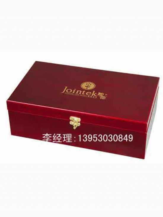 點擊查看詳細(xì)信息<br>標(biāo)題：紅酒木盒 閱讀次數(shù)：2616
