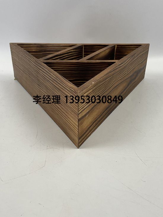 點(diǎn)擊查看詳細(xì)信息<br>標(biāo)題：三角置物架 閱讀次數(shù)：2842